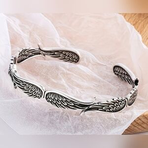 Elegant Silver Angel Wing Cuff Bracelet NIP!